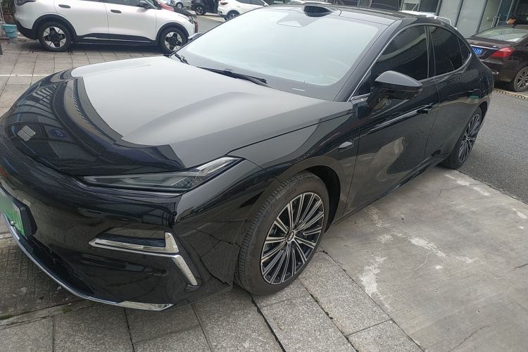 Used Geely Galaxy 8 2025 130km EM-P Starship Edition