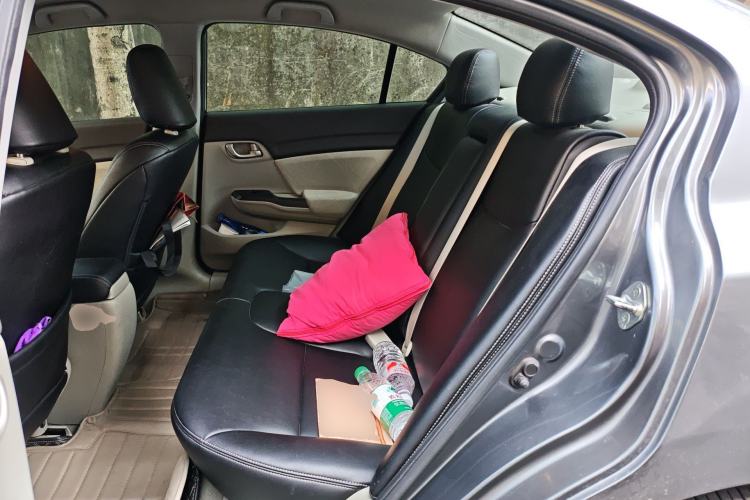 Used Honda Civic 2012 1.8L manual Comfort version
