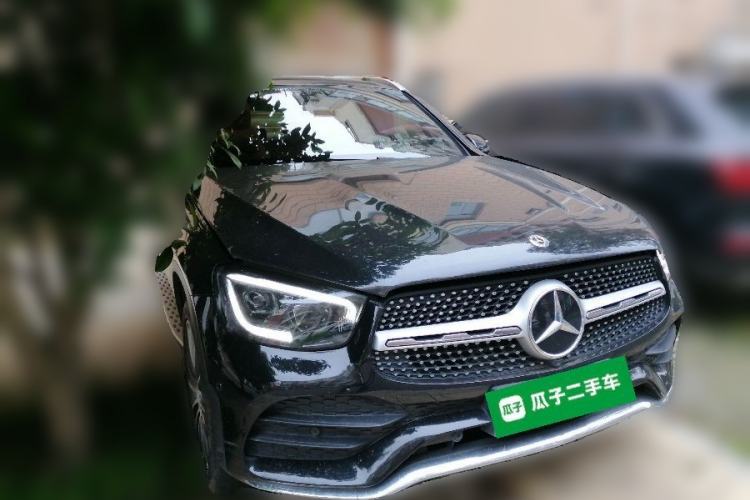 Used Mercedes-Benz GLC 2020 GLC 300 L 4MATIC Luxury Model Front Right 45 Deg