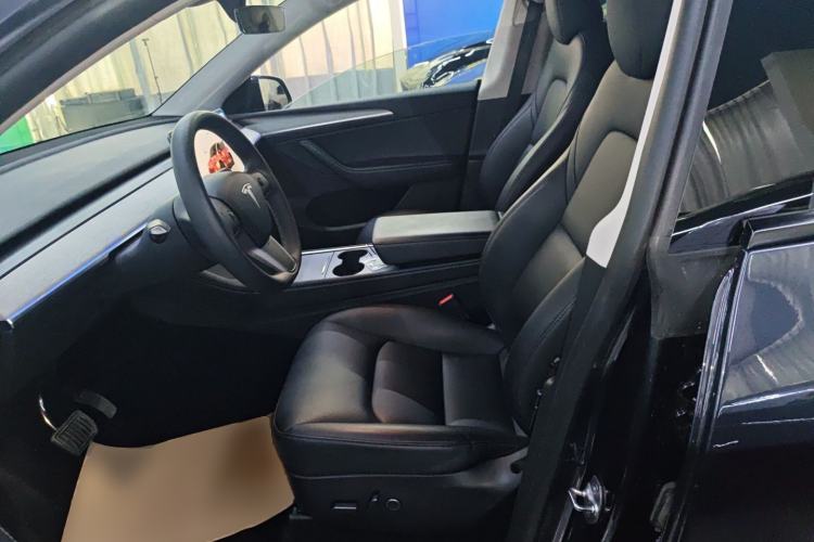 Used Tesla Model Y 2024 Rear-Wheel-Drive Version