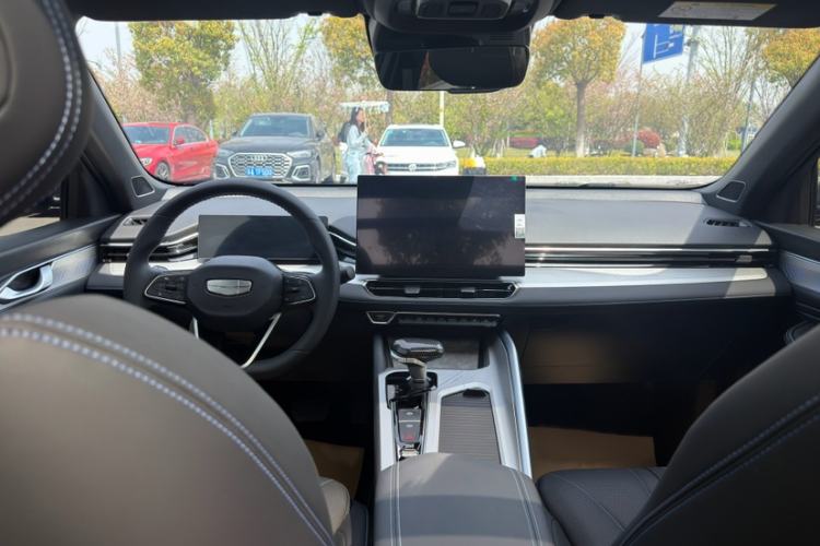 Used Geely Auto Preface 2025 Dongfang Yao 1.5TD Kunlun Edition Interior 5