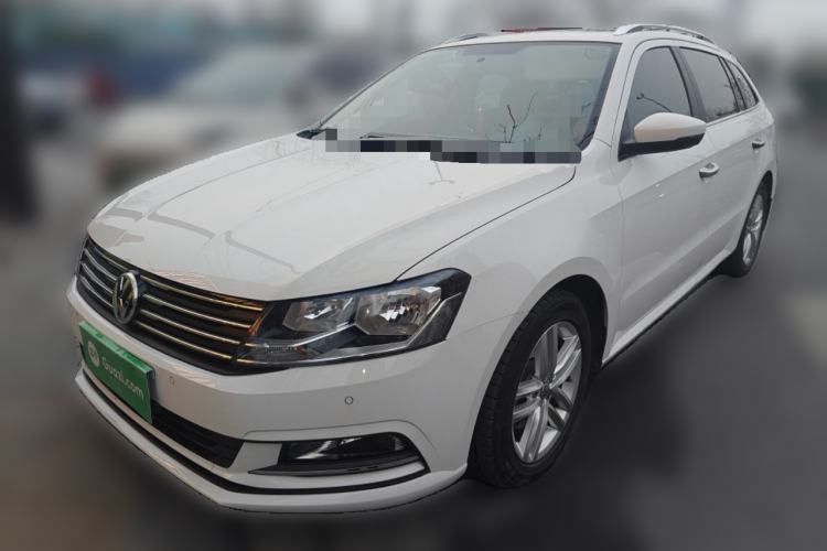 Used Volkswagen Gran Lavida 2015 1.6L Manual Comfort Edition