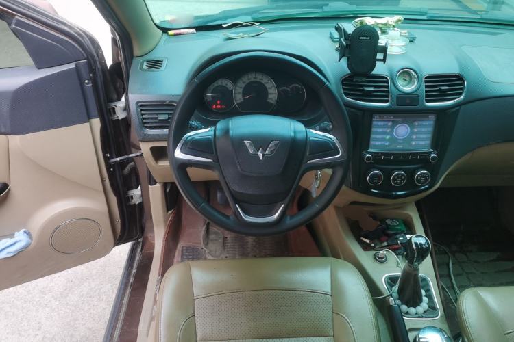 Used Wuling Hongguang 2013 1.5L S Comfort Model