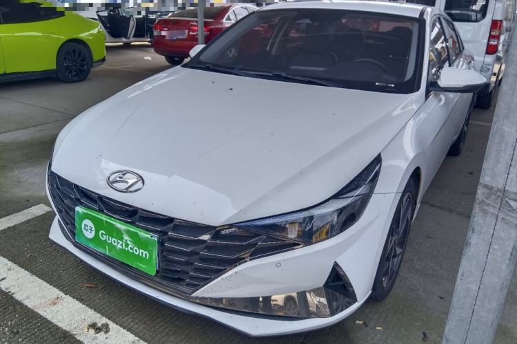 Used Hyundai Elantra 2022 1.5L CVT LUX Prestige Edition