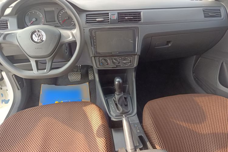 Used Volkswagen Santana 2021 1.5L Automatic Fashion Edition Center Console