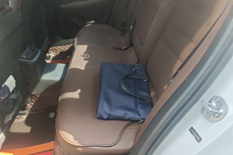 Used Volvo S60 New Energy 2024 T8 All-Wheel Drive Long-Range Zhiyi Luxury Edition
