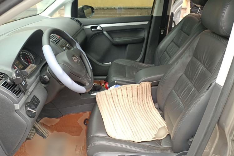 Used Volkswagen Touran 2015 1.4T DSG Comfort Edition 5 Seats