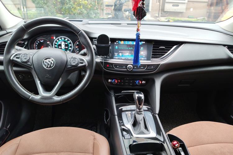 Used Buick Regal 2017 28T Prestige Model