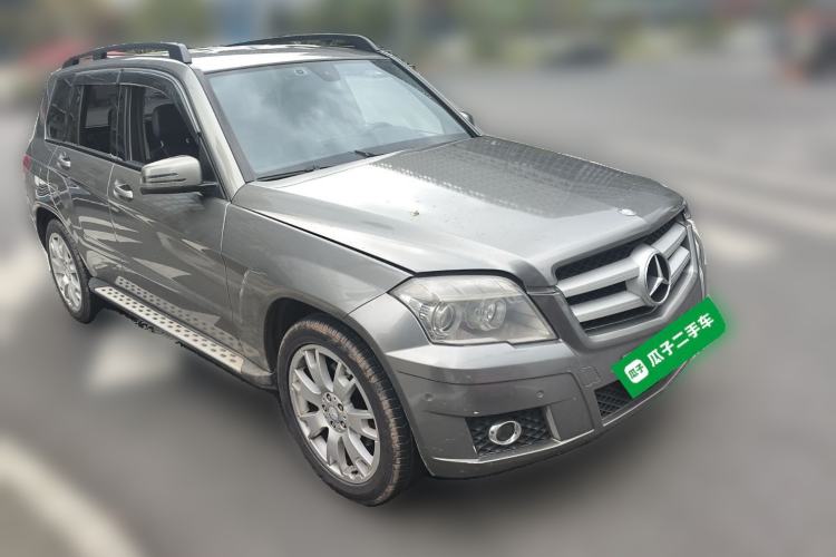 Used Mercedes-Benz GLK-Class 2011 GLK 300 4MATIC Dynamic Model Front Right 45 Deg