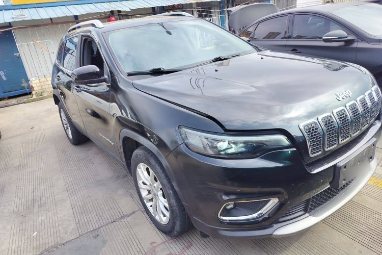 Used Jeep Cherokee 2019 2.0T Two-Wheel Drive Smart Enjoyment Version China V