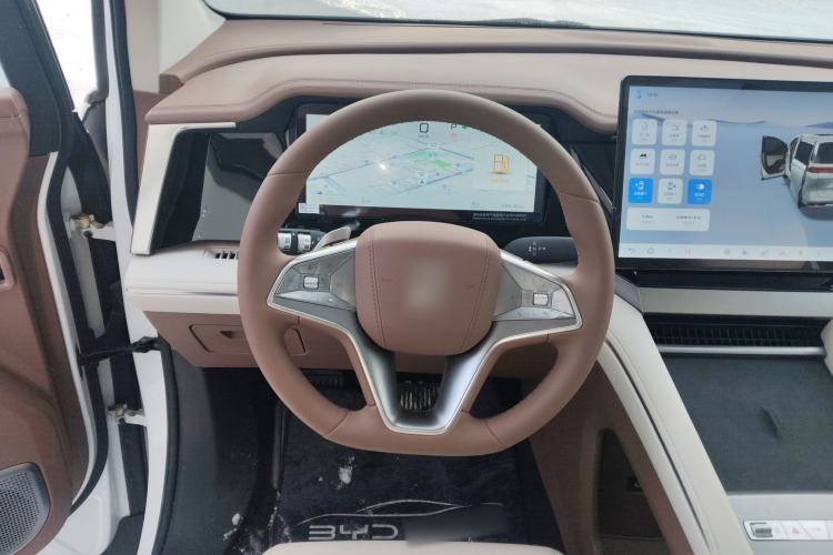 Used BYD Xia 2025 DM-i 1.5T 100km Leading Model Steering Wheel