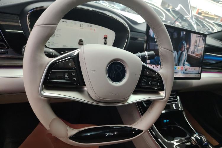 Used BYD Han 2025 DM-i 125KM Prestige Model