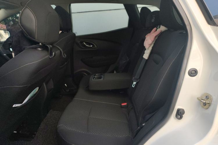 Used Renault Kadjar 2017 2.0L Two-Wheel Drive Comfort Edition Left Rear Seat