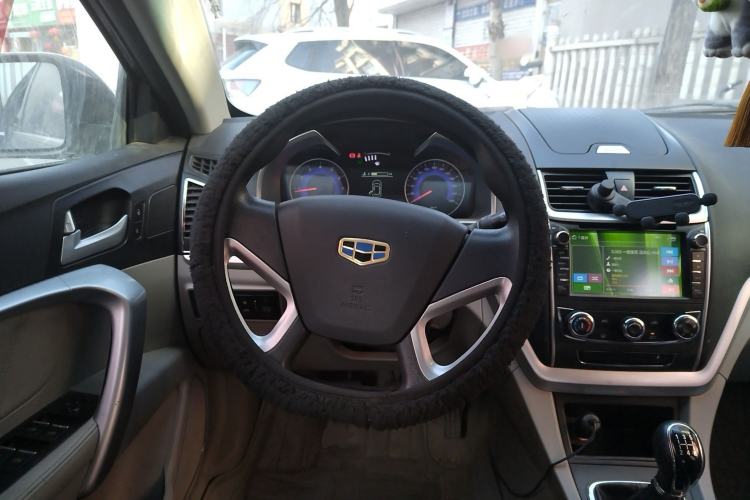Used Geely Auto Emgrand 2014 Sedan 1.5L Manual Fashion Edition
