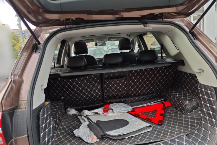 Used Roewe RX5 2016 20T Two-Wheel Drive Automatic Flagship Edition Trunk