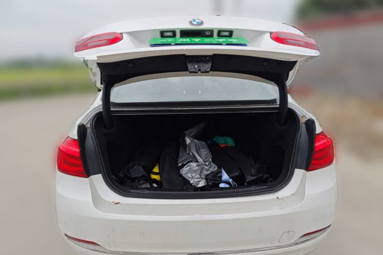 Used BMW 3 Series 2016 320Li Fashion Model Trunk