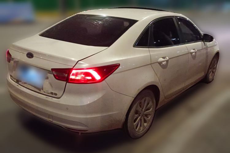 Used Ford Escort 2015 1.5L Manual Fashion Edition