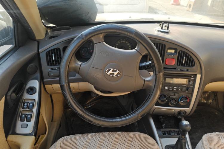 Used Hyundai Elantra 2011 1.6L Manual Comfort Version