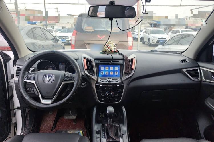 Used CHANGAN CS75 2016 1.8T Automatic Elite Model China V Standard Center Console