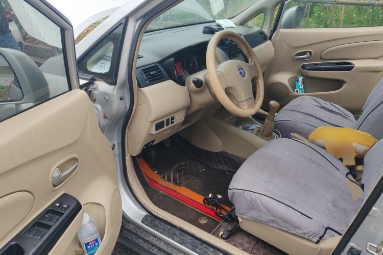 Used Venucia D50 2013 1.6L Manual Fashion Edition Driver Seat