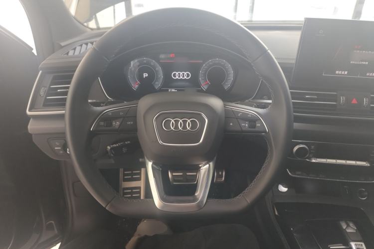 Used Audi Q5L 2025 quattro 45th Anniversary Edition 40 TFSI Luxury Dynamic Model