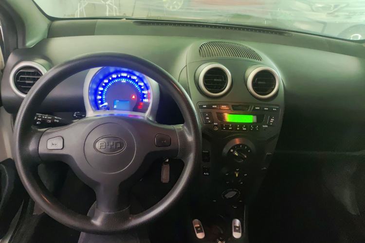 Used BYD F0 2015 1.0L XuanKu Model Center Console