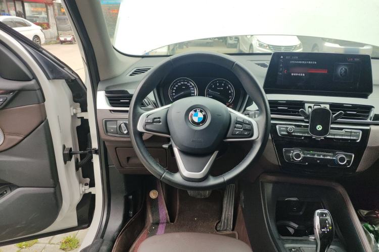 Used BMW X1 2022 sDrive20Li Fashion Model Steering Wheel
