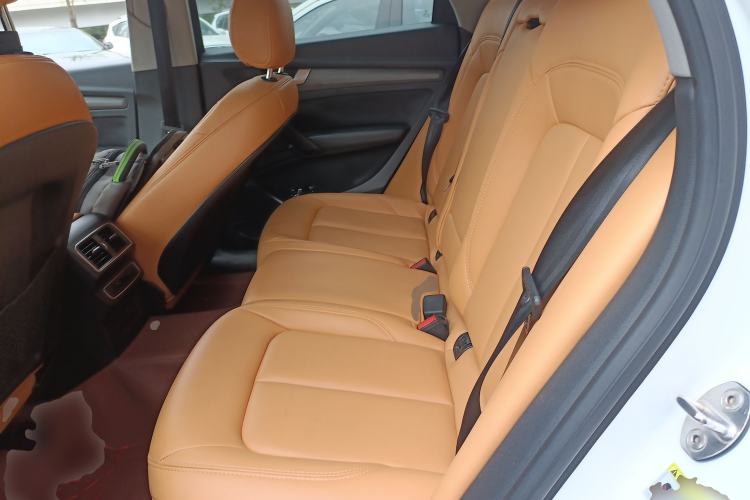 Used Audi Q5L 2018 40 TFSI Prestige Edition China VI Emission Standard Left Rear Seat