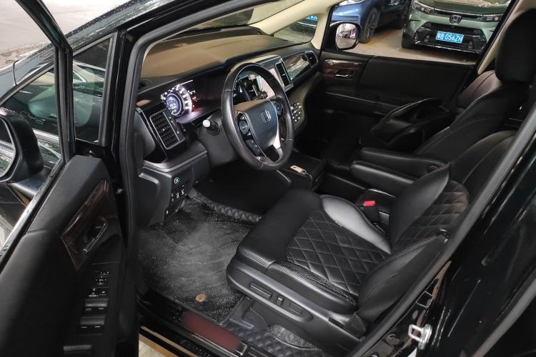 Used Honda Elysion 2016 2.4L Comfort Edition Driver Seat