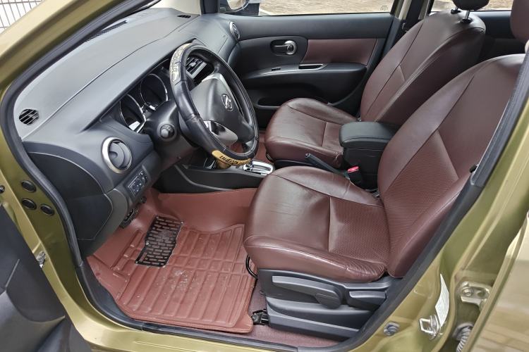 Used Nissan Livina 2015 Jinrui 1.6XV CVT Cool Cafe Edition
