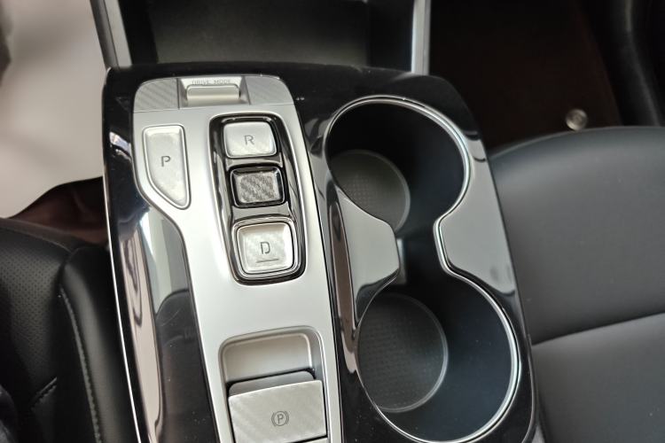 Used Hyundai Tucson 2023 Tucson L 1.5T Automatic Two-Wheel Drive DLX Luxury Edition Gear Lever