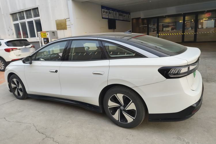 Used Volkswagen ID.7 VIZZION 2024 AIR model
