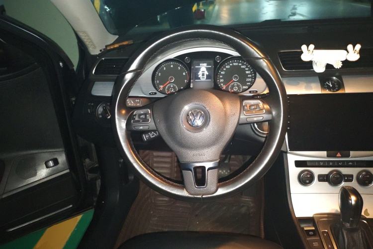 Used Volkswagen Magotan 2015 1.8TSI Advanced Model
