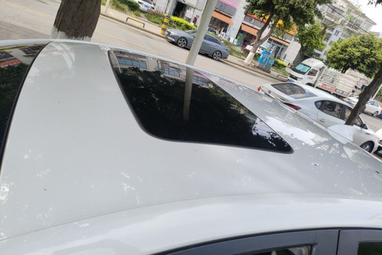 Used Buick GT 2018 18T Automatic Elite Model Roof