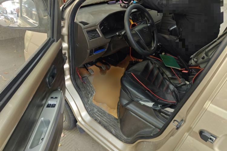 Used Wuling Rongguang 2014 1.2L S Base Model Driver Seat