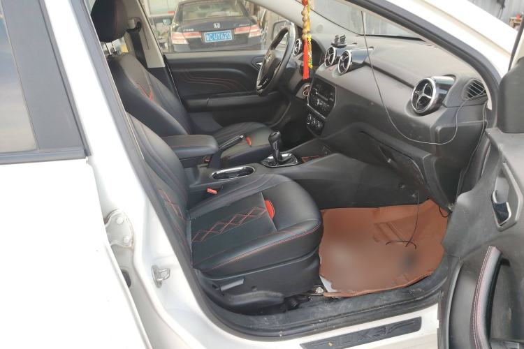 Used Soueast DX3 2018 1.5L Manual Luxury Model