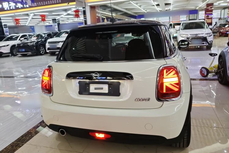 Used MINI 2019 1.5T COOPER Classic Edition
