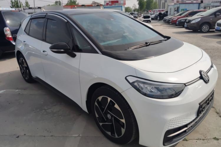 Used Volkswagen ID.3 2024 Outstanding Edition Exterior 1
