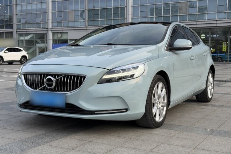 Used Volvo V40 2018 T3 Zhiya Edition
