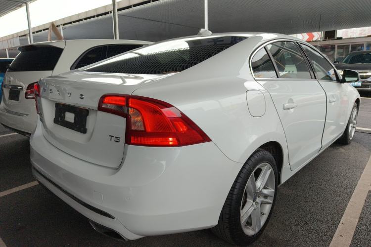 Used Volvo S60 2014 S60L T5 Intelligent Drive Edition
