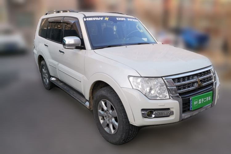 Used Mitsubishi Pajero 2016 3.0L Automatic Prestige Version China V Standard
