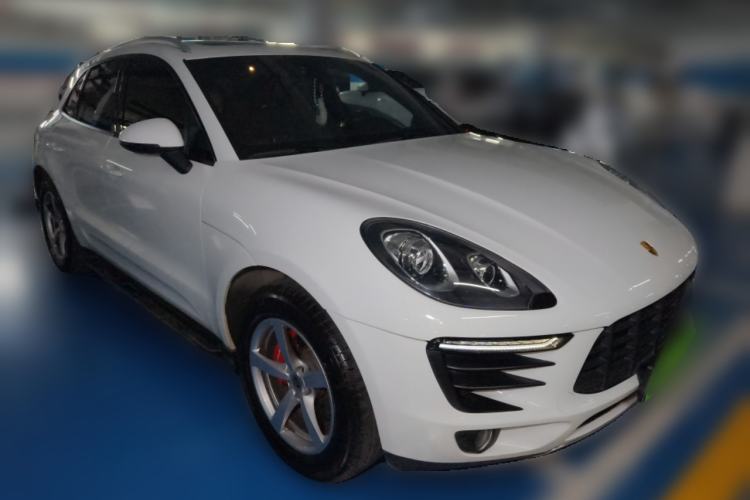 Used Porsche Macan 2014 Macan 2.0T Front Right 45 Deg