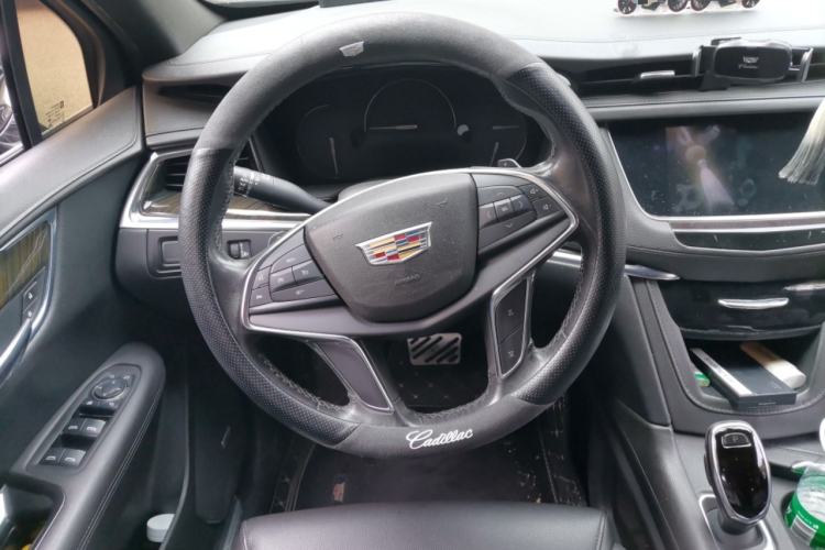 Used Cadillac XT5 2018 28E Four-Wheel Drive Tech Version