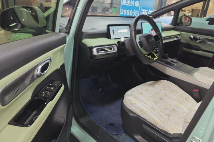 Used AION Y 2023 Younger Driver Seat