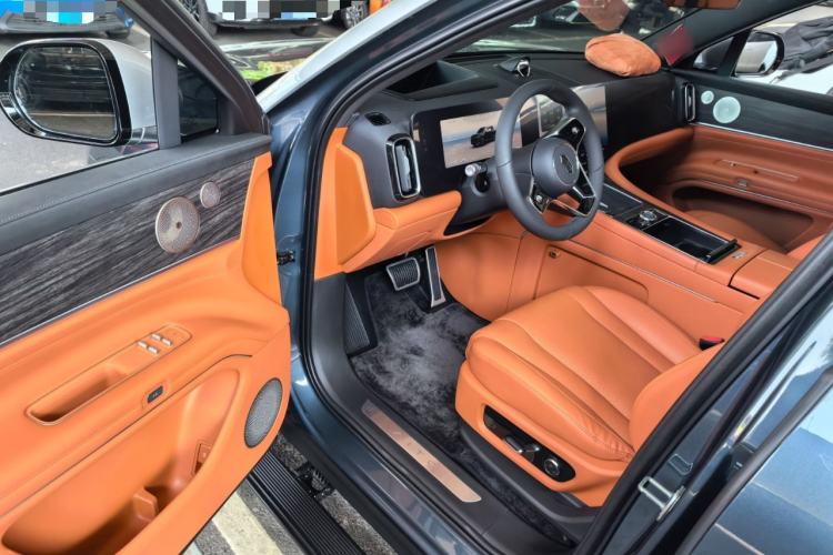 Used Hima AITO M9 2024 Range-Extended Ultra Version 42 kWh 6-Seater Model Driver Seat