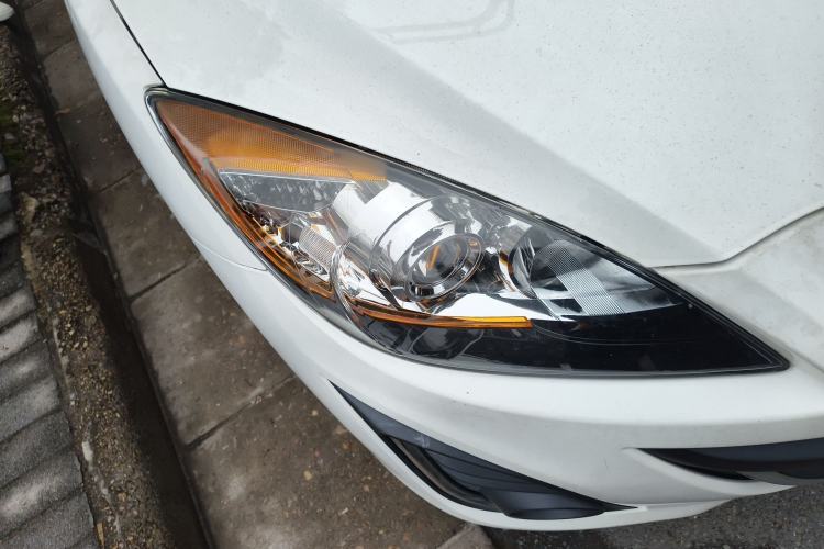 Used Mazda Mazda 3 2015 Sedan 1.6L Automatic Comfort Model