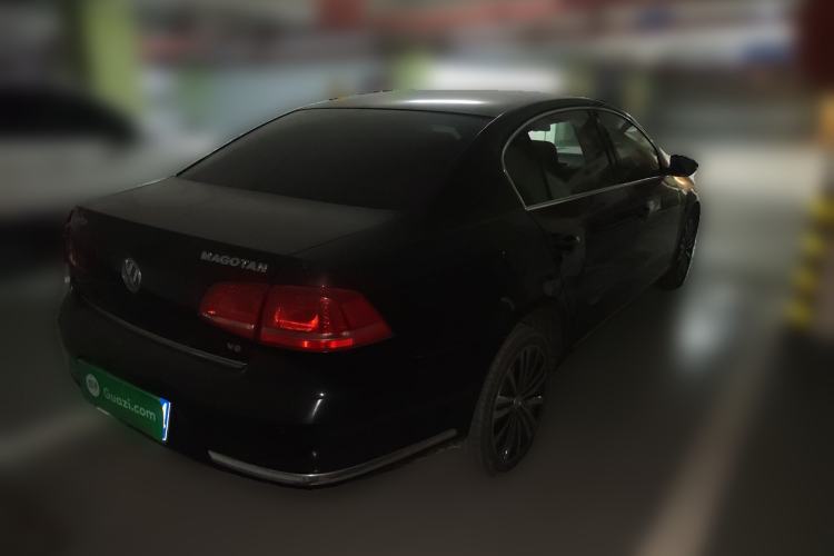 Used Volkswagen Magotan 2012 3.0 FSI Flagship Edition Rear Right 45 Deg