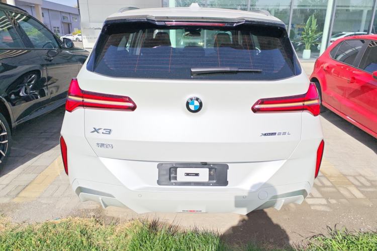 Used BMW X3 2025 xDrive25L Luxury Package
