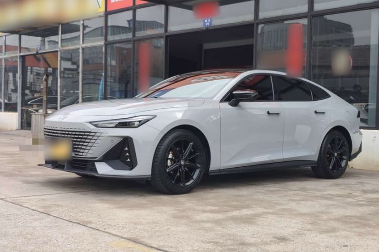 Used CHANGAN UNI-V 2022 1.5T Prestige Version