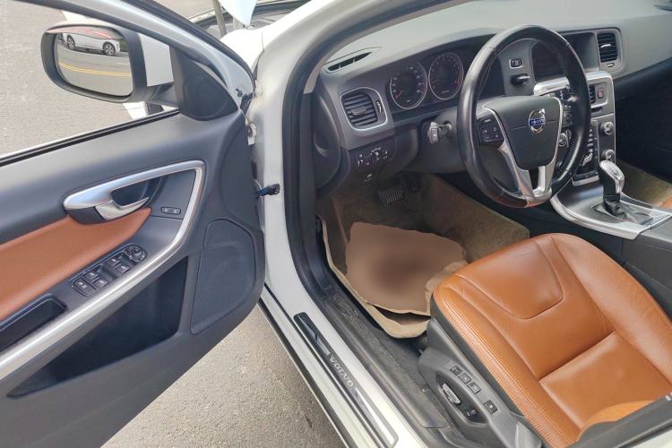 Used Volvo S60 2013 T5 Zhiya Edition